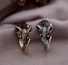 “女人飾界”探秘 歐美復(fù)古雕刻小老鼠戒指背后的飾品批發(fā)新趨勢